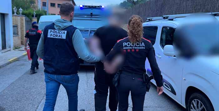 Desarticulada una organització criminal que assaltava camions que transportaven droga